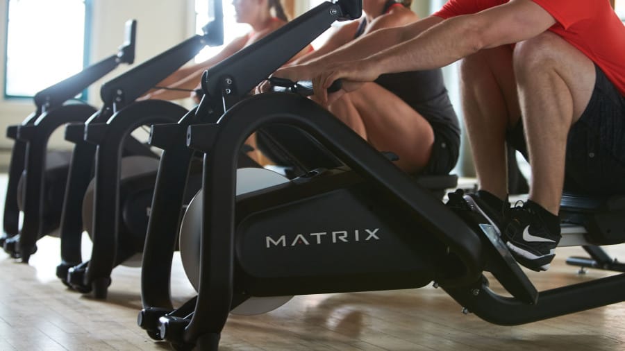 Гребной тренажер MATRIX Rower